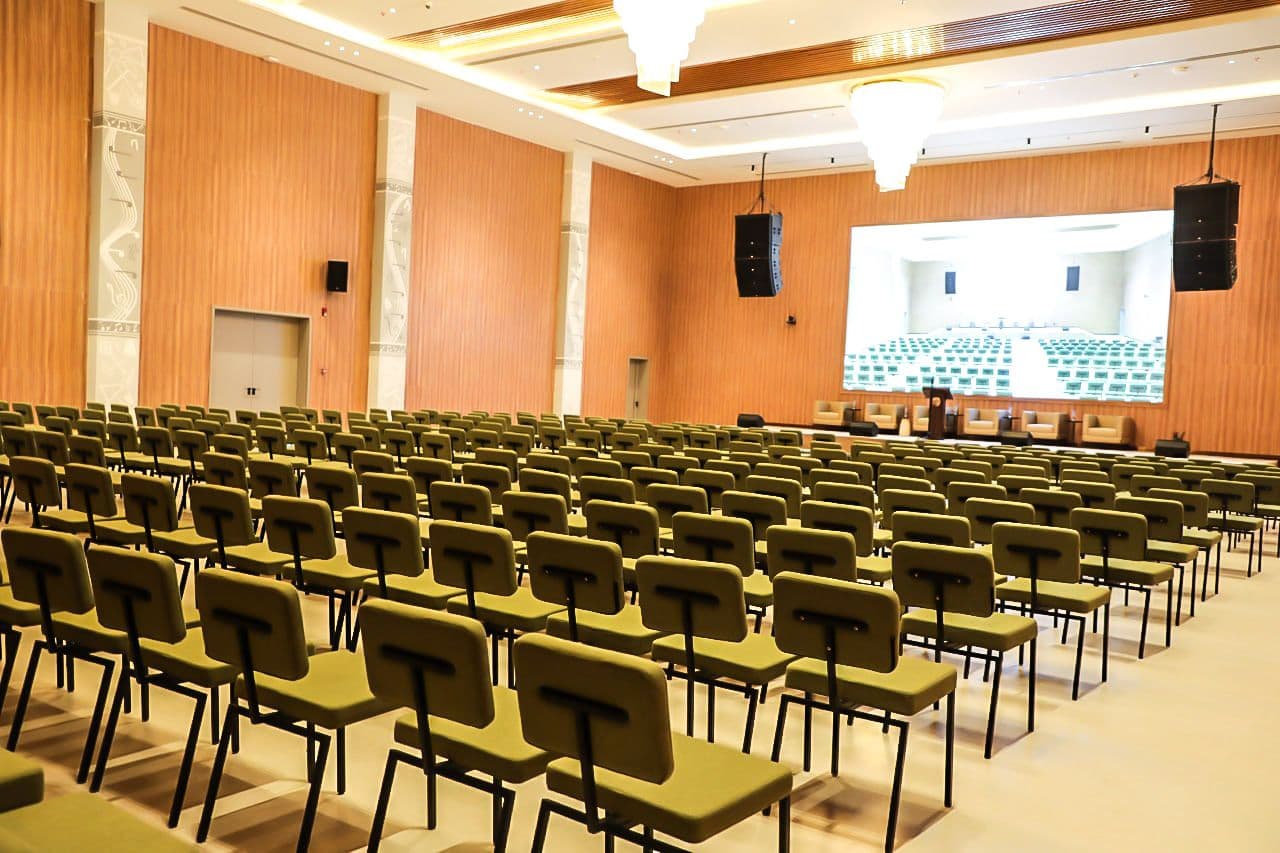 Executive Glass Amphitheater