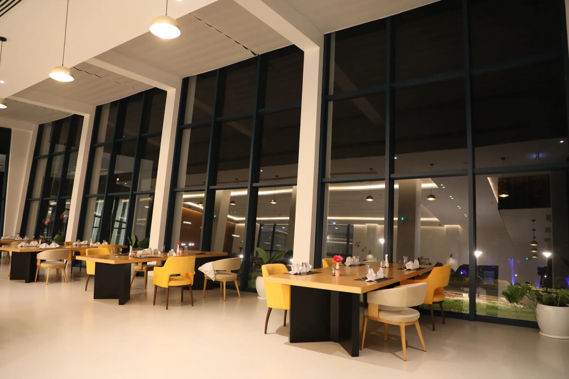 restaurant