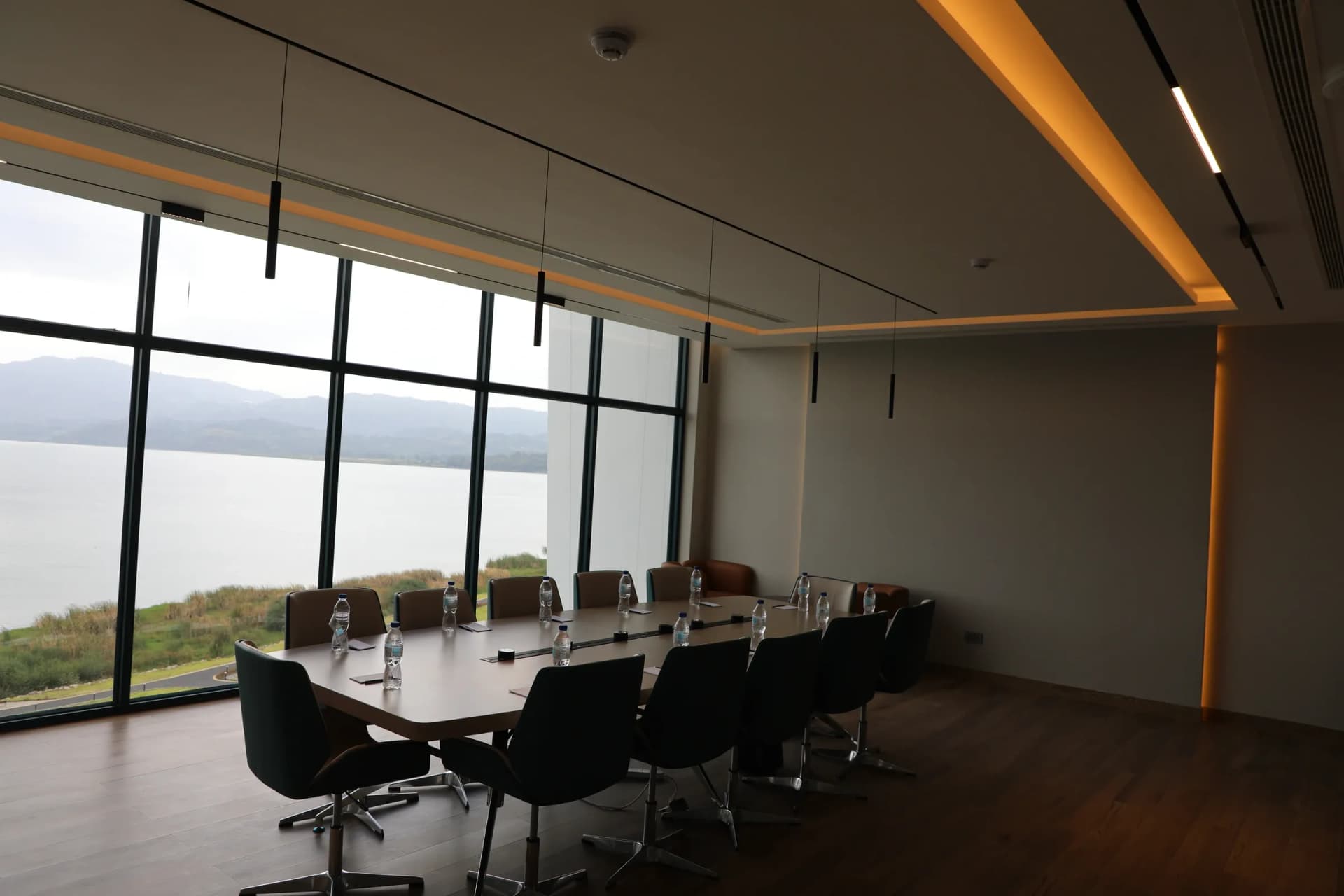 Lakeside Boardroom Pavilion