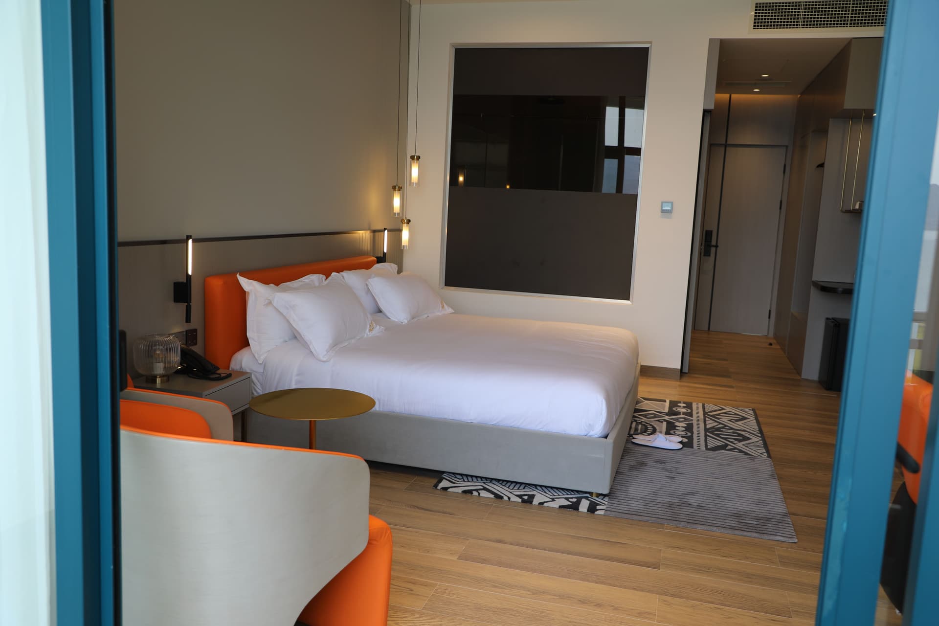 King Lake Room